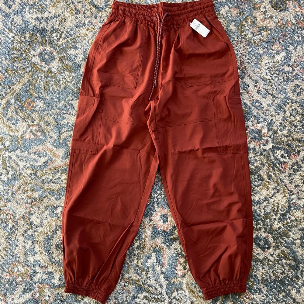 Extra High-Waisted StretchTech Cargo Jogger Pants for Women in Russet Brown